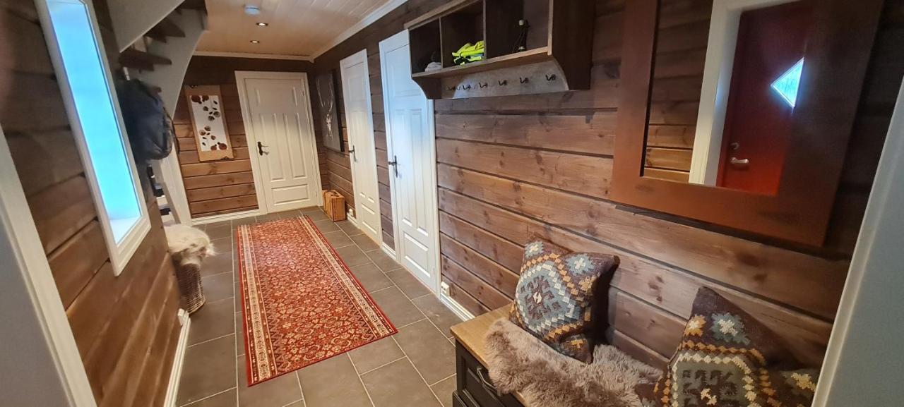 Malangen Lodge Mestervik Екстериор снимка